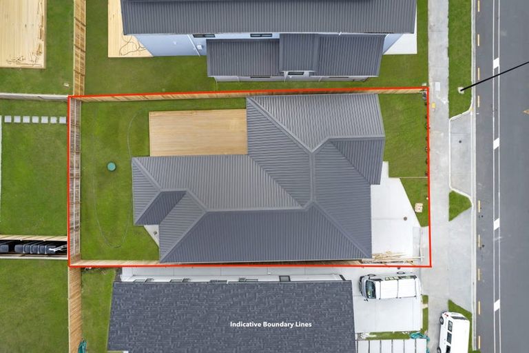 Photo of property in 33 Kaitiaki Drive, Clarks Beach, 2122