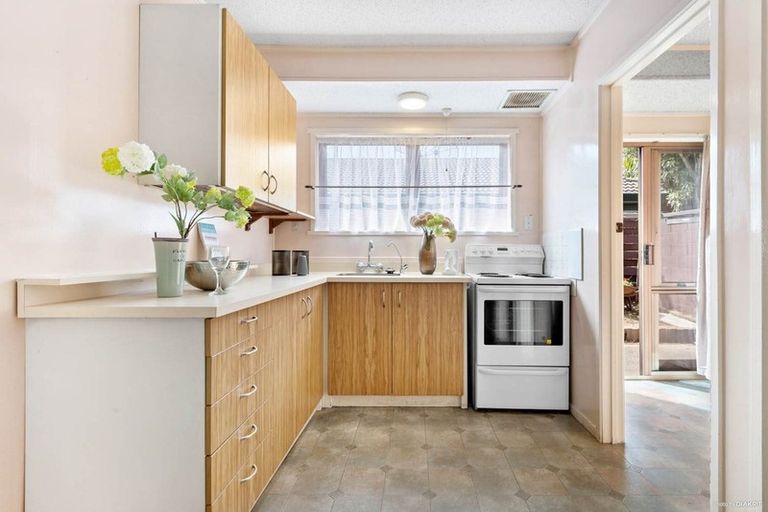 Photo of property in 3/18 Omana Road, Papatoetoe, Auckland, 2025