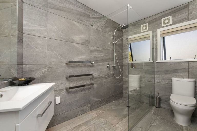 Photo of property in 59 Whitford Park Road, Whitford, Manurewa, 2576