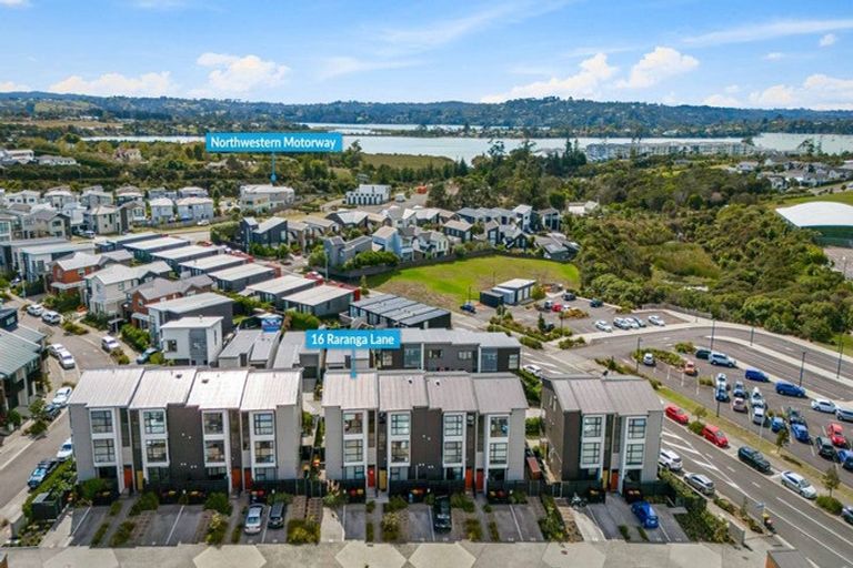 Photo of property in 16 Raranga Lane, Hobsonville, Auckland, 0616