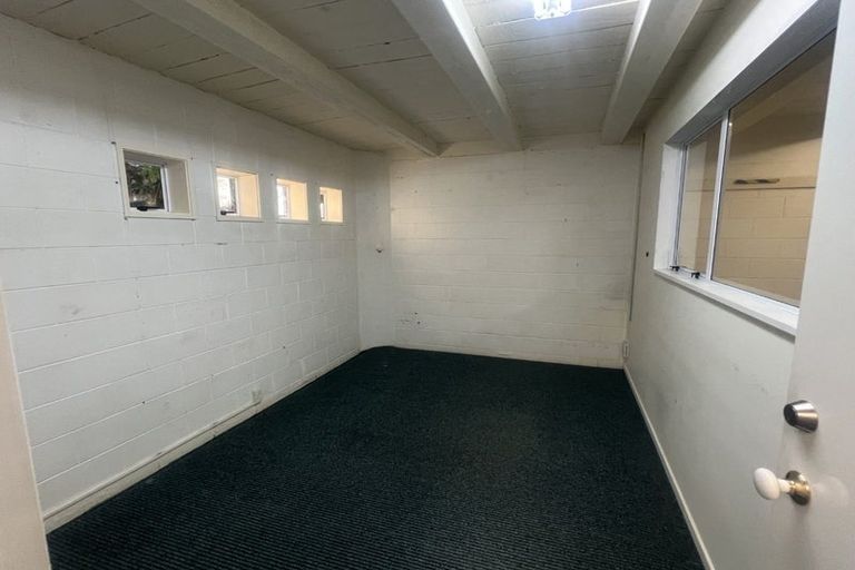 Photo of property in 1/2a Cracroft Terrace, Cashmere, Christchurch, 8022