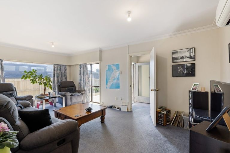 Photo of property in 333 Marine Parade, New Brighton, Christchurch, 8061