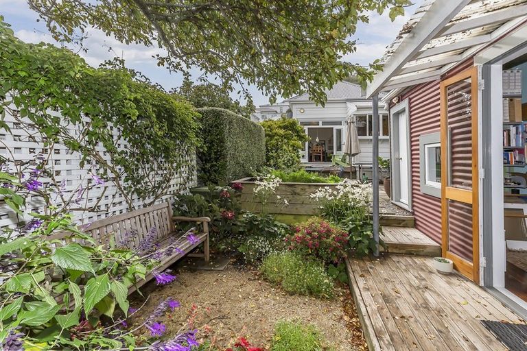 Photo of property in 118 Elizabeth Street, Mount Victoria, Wellington, 6011