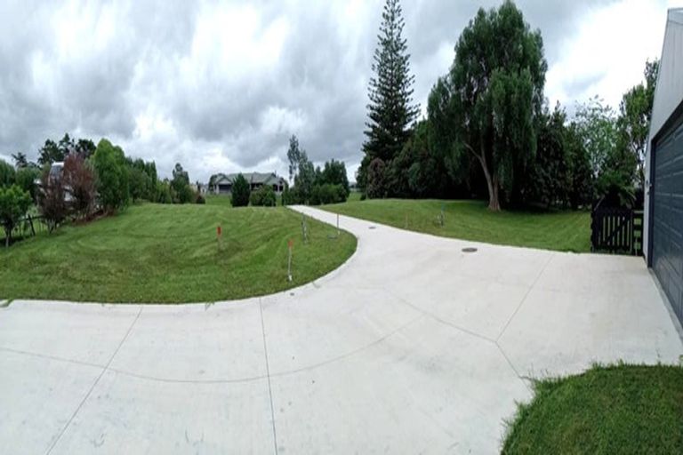Photo of property in 308a One Tree Point Road, One Tree Point, 0118