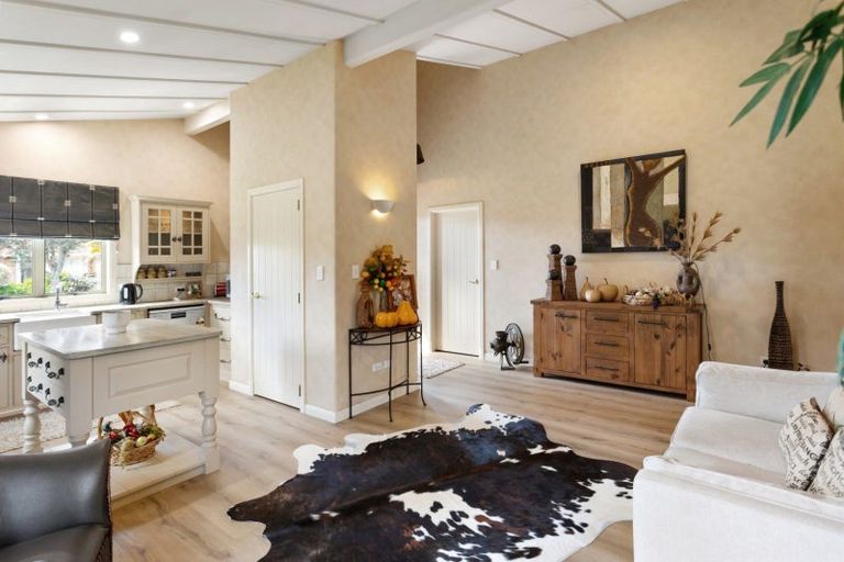 Photo of property in 31 Santa Barbara Drive, Papamoa Beach, Papamoa, 3118