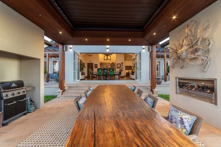 Photo of property in 52c Warman Road, Okura, Albany, 0792