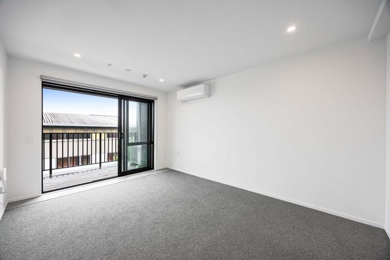 Photo of property in 108/28c Eileen Newey Place, Henderson, Auckland, 0612