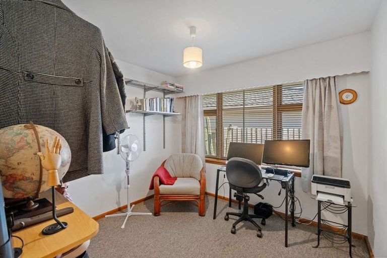 Photo of property in 305 Lake Terrace Road, Shirley, Christchurch, 8061