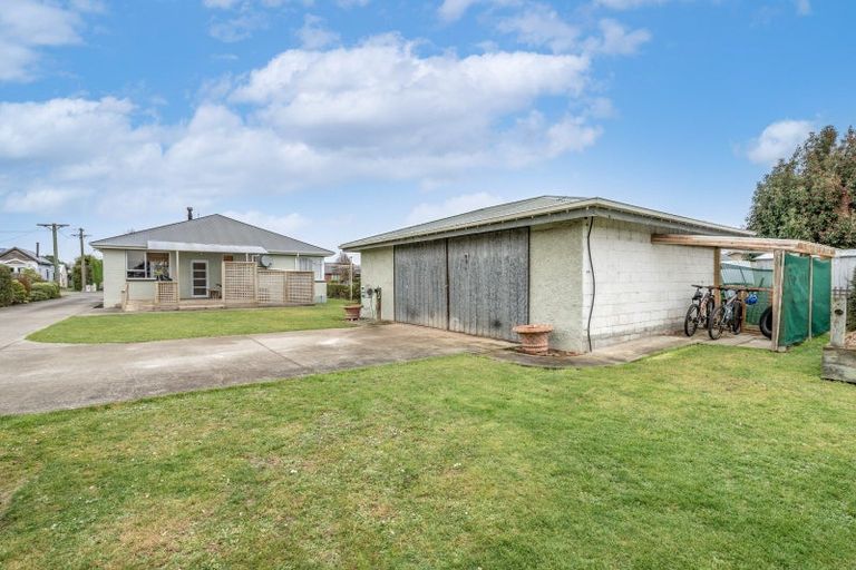 Photo of property in 28 Church Street, Winton, 9720