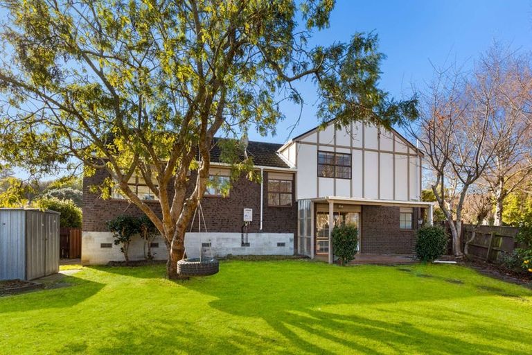 Photo of property in 5 Aiken Road, Saint Johns Hill, Whanganui, 4501