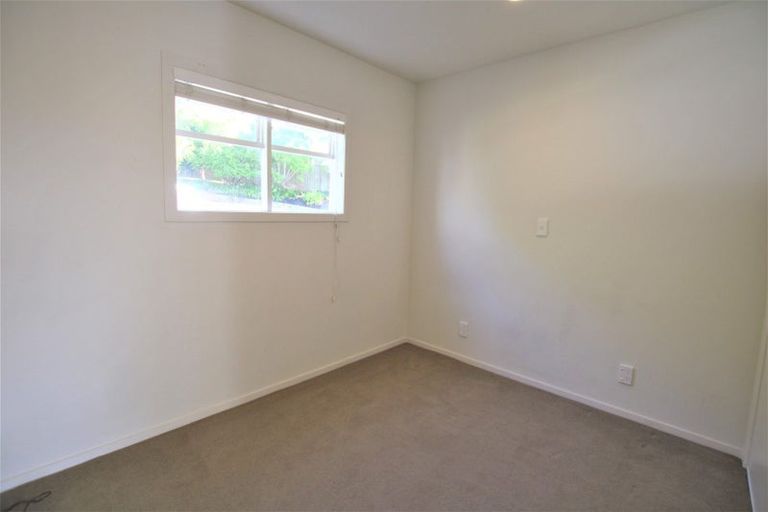 Photo of property in 5/37 Waipa Street, Birkenhead, Auckland, 0626