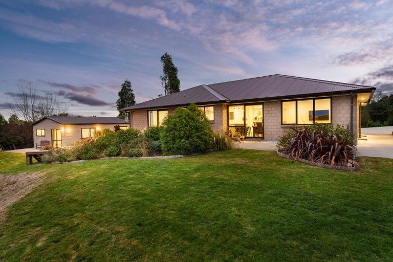 Photo of property in 32 Kayforce Road, Ocean View, Dunedin, 9035