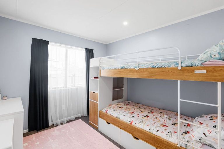 Photo of property in 32a Odlin Crescent, Nawton, Hamilton, 3200