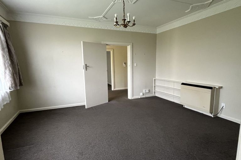 Photo of property in 9 Graham Place, West End, Palmerston North, 4410