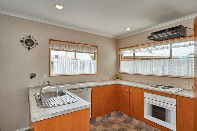 Photo of property in 12a Hurley Place, Awapuni, Palmerston North, 4412