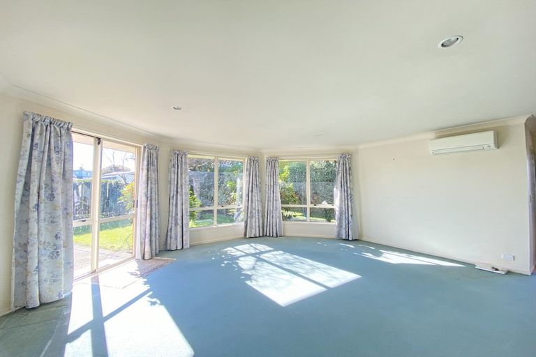 Photo of property in 11a Te Kanawa Crescent, Henderson, Auckland, 0610