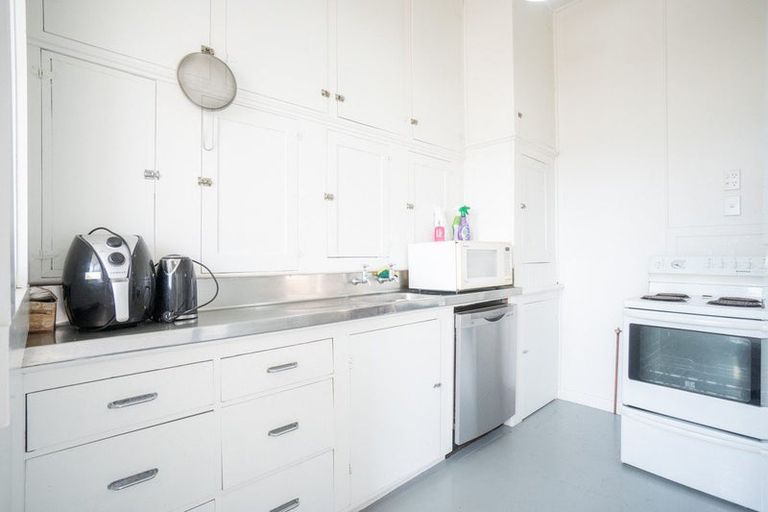 Photo of property in 15a Leeds Street, Milson, Palmerston North, 4414