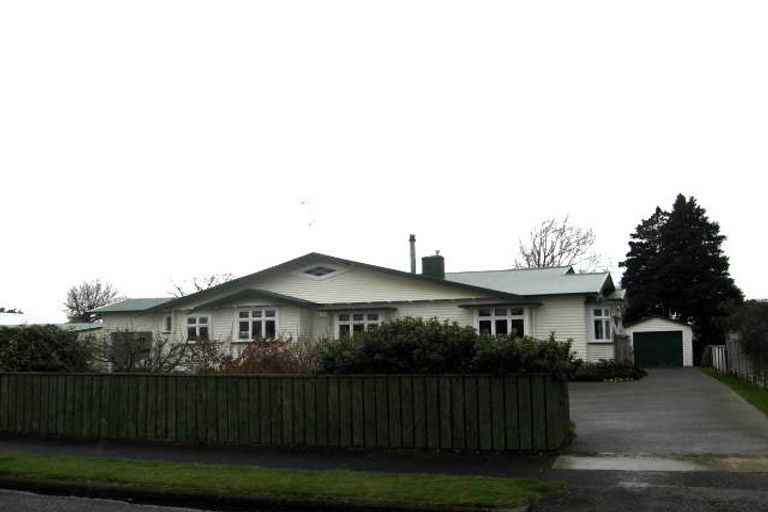 Photo of property in 2 Bledisloe Street, Solway, Masterton, 5810