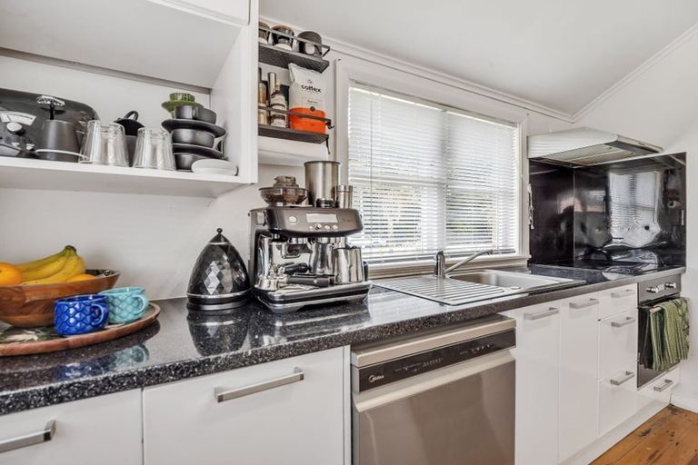 Photo of property in 2 Galway Avenue, Hamilton East, Hamilton, 3216