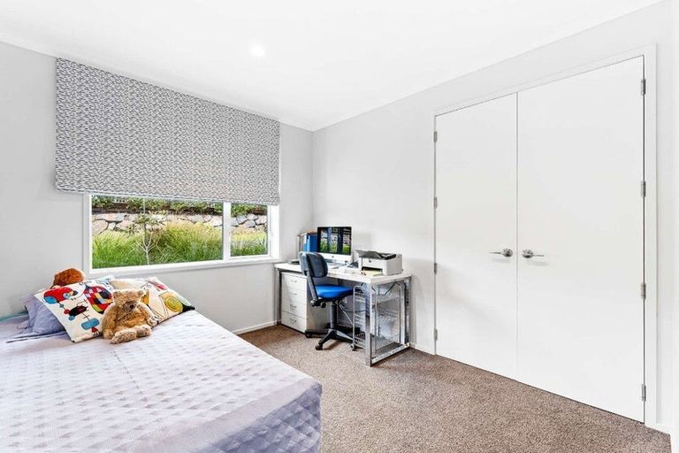 Photo of property in 16 Discovery Drive, Gulf Harbour, Whangaparaoa, 0930