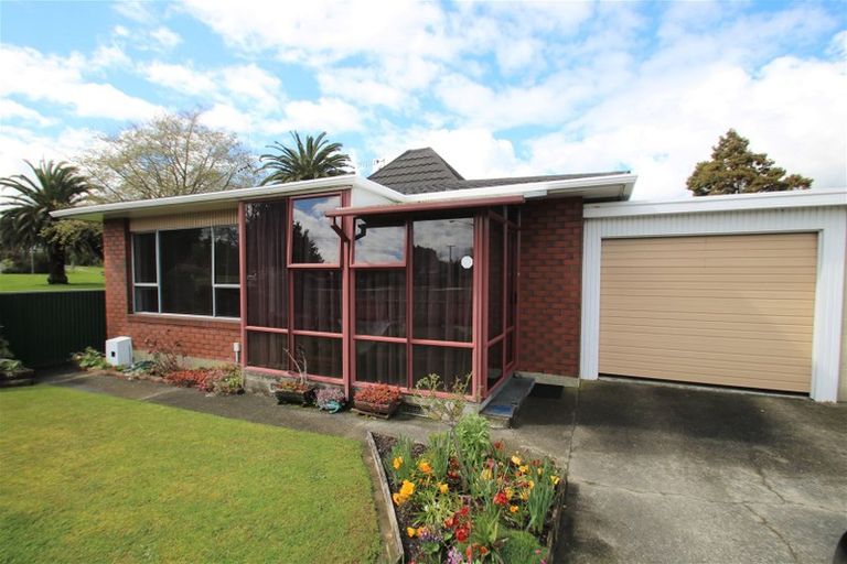 Photo of property in 380 Oxford Street, Levin, 5510