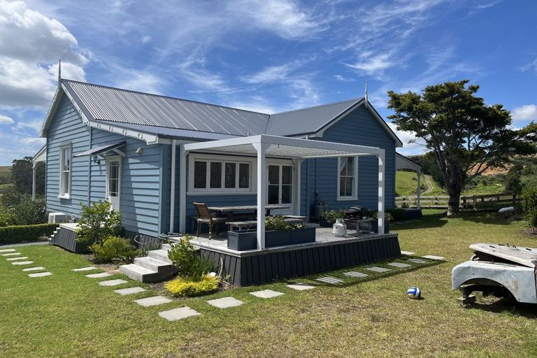 Photo of property in 576 Millbrook Road, Waipu, 0582