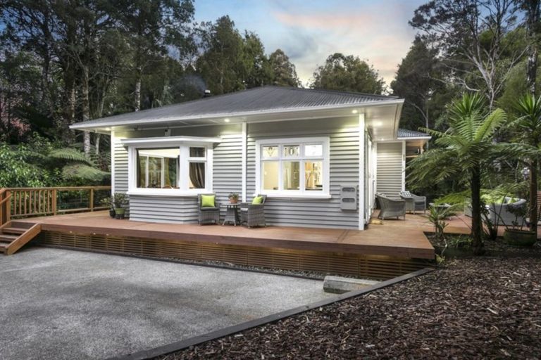 Photo of property in 783 Scenic Drive, Henderson Valley, Auckland, 0612