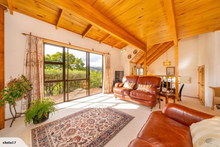 Photo of property in 9 Dunleith Grove, Silverstream, Upper Hutt, 5019