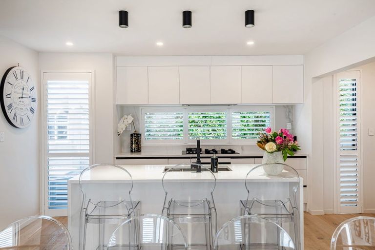 Photo of property in 18a Marama Street, Castor Bay, Auckland, 0620