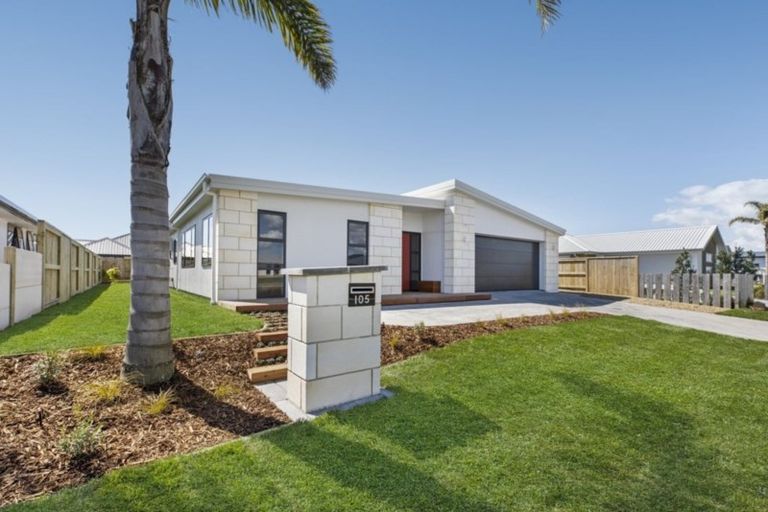 Photo of property in 105 The Boulevard, Papamoa Beach, Papamoa, 3118