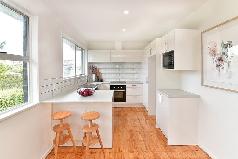 Photo of property in 27 Coronation Road, Hillcrest, Auckland, 0627