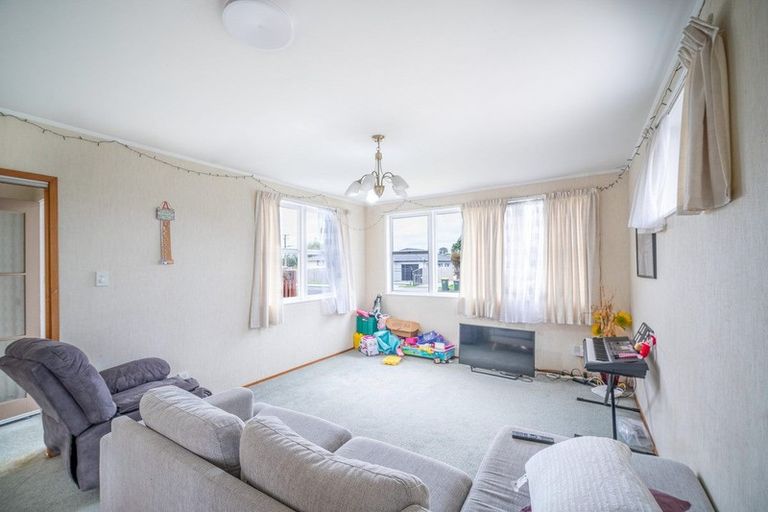 Photo of property in 28 Brightwell Street, Papakura, 2110