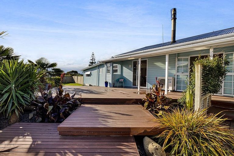 Photo of property in 1288 Normanby Road, Manaia, Hawera, 4678