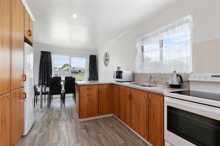 Photo of property in 37 Sain Crescent, Morrinsville, 3300