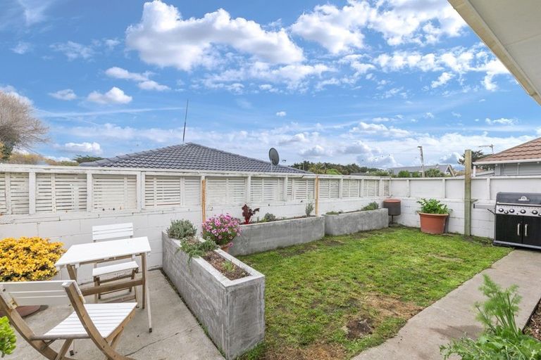 Photo of property in 1/161 Marine Parade, New Brighton, Christchurch, 8083