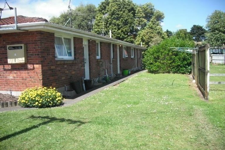 Photo of property in 3/8 Pratt Street, Papakura, 2110