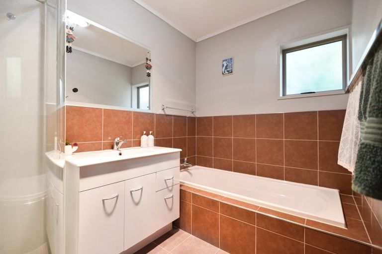 Photo of property in 19 Carter Drive, Pomare, Rotorua, 3015