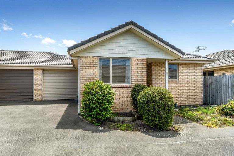 Photo of property in 2/21 Hei Hei Road, Hei Hei, Christchurch, 8042