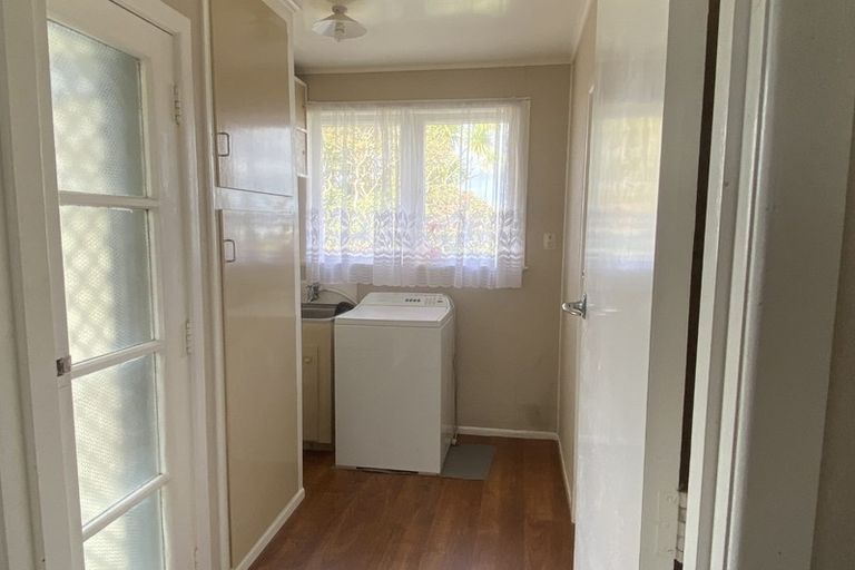 Photo of property in 83 Hepburn Road, Glendene, Auckland, 0602