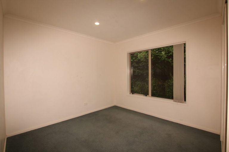 Photo of property in 15 Chelmsley Avenue, Henderson, Auckland, 0612