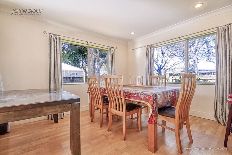 Photo of property in 9a Waterfront Road, Mangere Bridge, Auckland, 2022