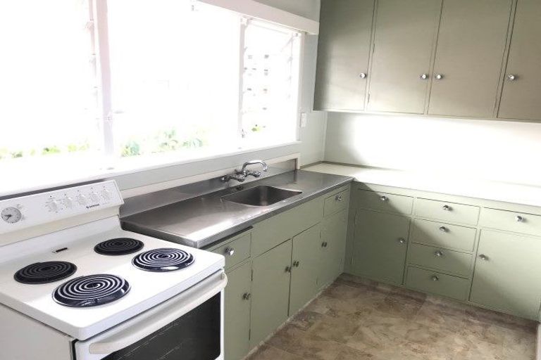 Photo of property in 2/241 Ulster Street, Whitiora, Hamilton, 3200