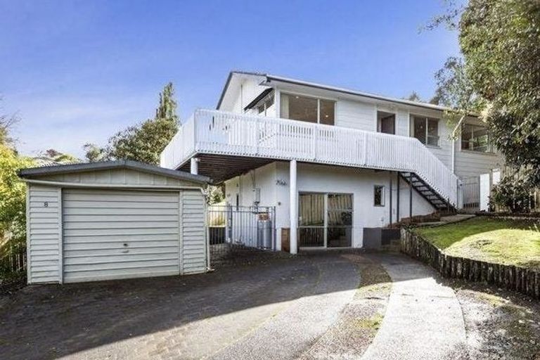 Photo of property in 8 Skyla Place, Massey, Auckland, 0614