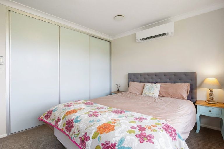 Photo of property in 4 Dover Road, St Andrews, Hamilton, 3200