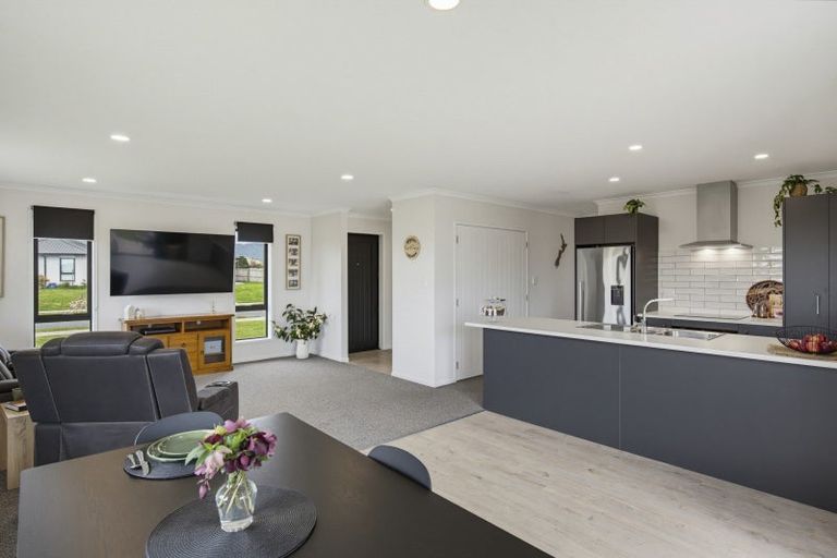 Photo of property in 42 Tainui Street, Levin, 5510