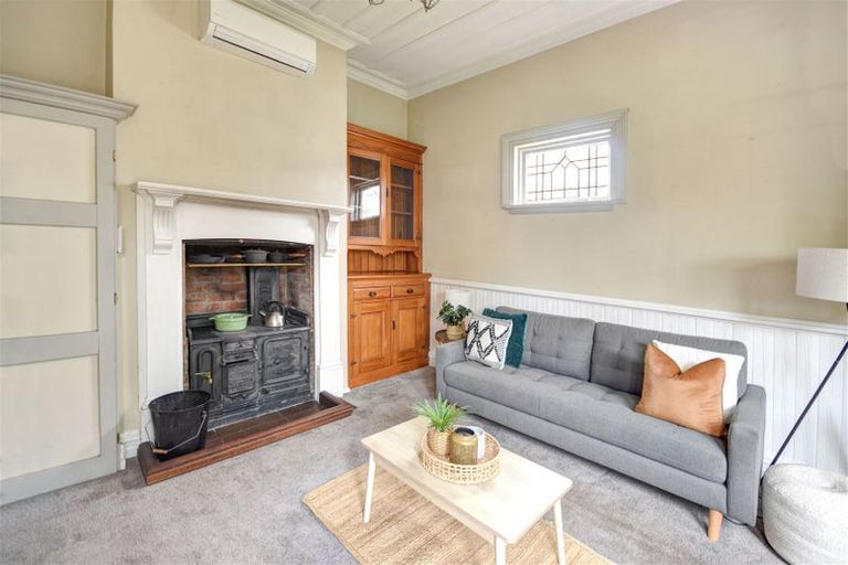 Photo of property in 22 De Carle Street, Saint Kilda, Dunedin, 9012