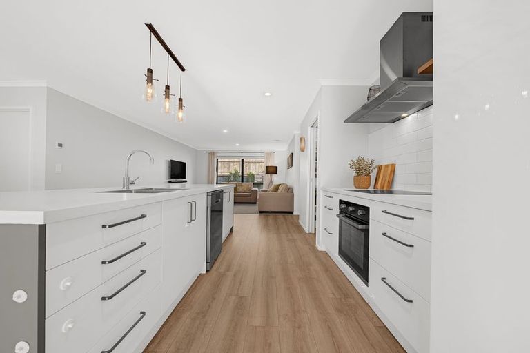 Photo of property in 114 Harriet Johnston Drive, Pokeno, 2402
