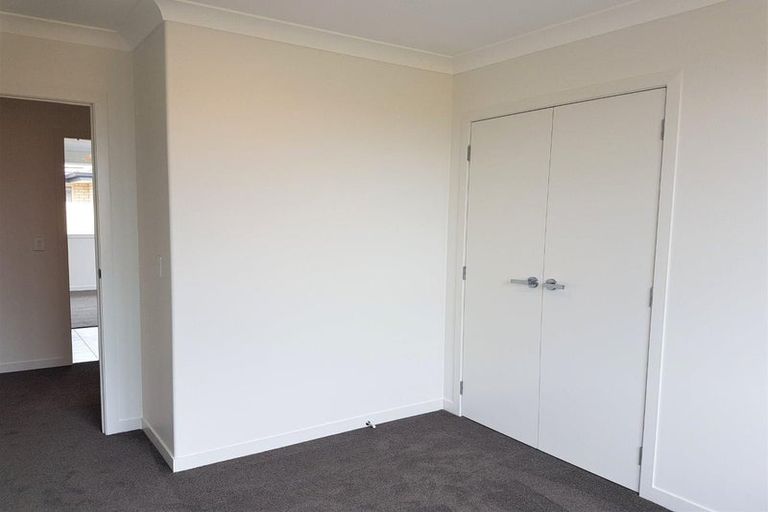 Photo of property in 89 Kaurinui Crescent, One Tree Point, 0118