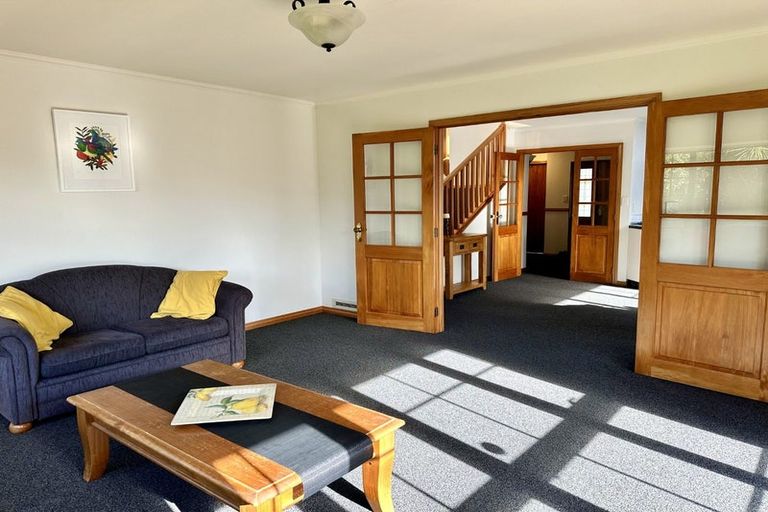 Photo of property in 11 Woodgate Court, Fitzherbert, Palmerston North, 4410