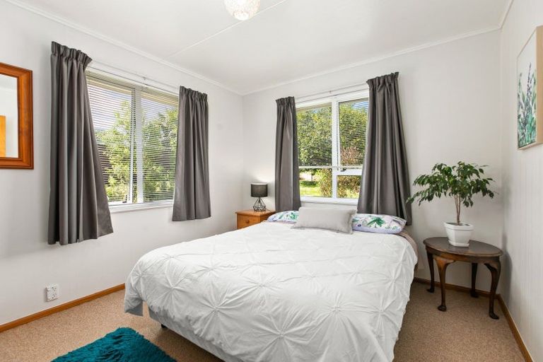 Photo of property in 3 Mcgreevy Street, Waipawa, 4210